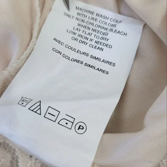 Jessica Simpson Maternity Lace  Blouse in Ivory Size Medium - Picture 5 of 9